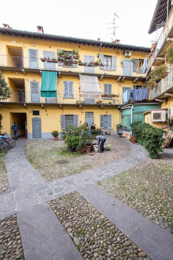 Charming Ringhiera Studio Milan Bagian luar foto